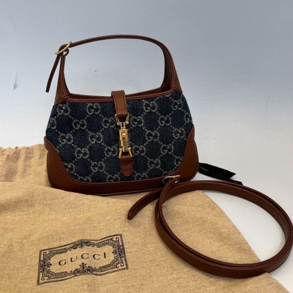 Gucci Women Pre-Loved Bag Very Good Condition - Picture 2 of 7
